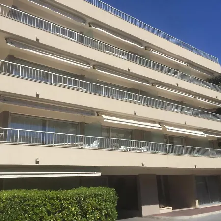 2 Pieces Avec Balcon, Climatise, Proche Et Centre-ville - Fr-1-466a-2 Апартаменти Сен-Рафаель