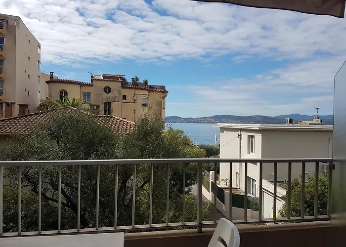 2 Pieces Avec Balcon, Climatise, Proche Et Centre-ville - Fr-1-466a-2